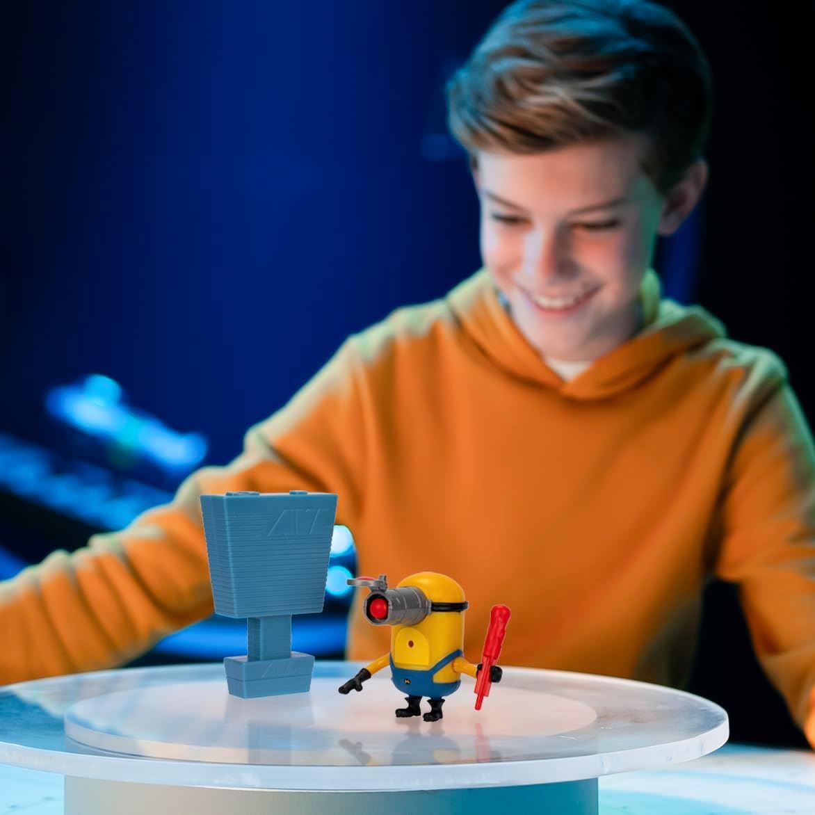 Launch & Blast MEGA MINION MEL 59281 Action Figure (Despicable Me 4)