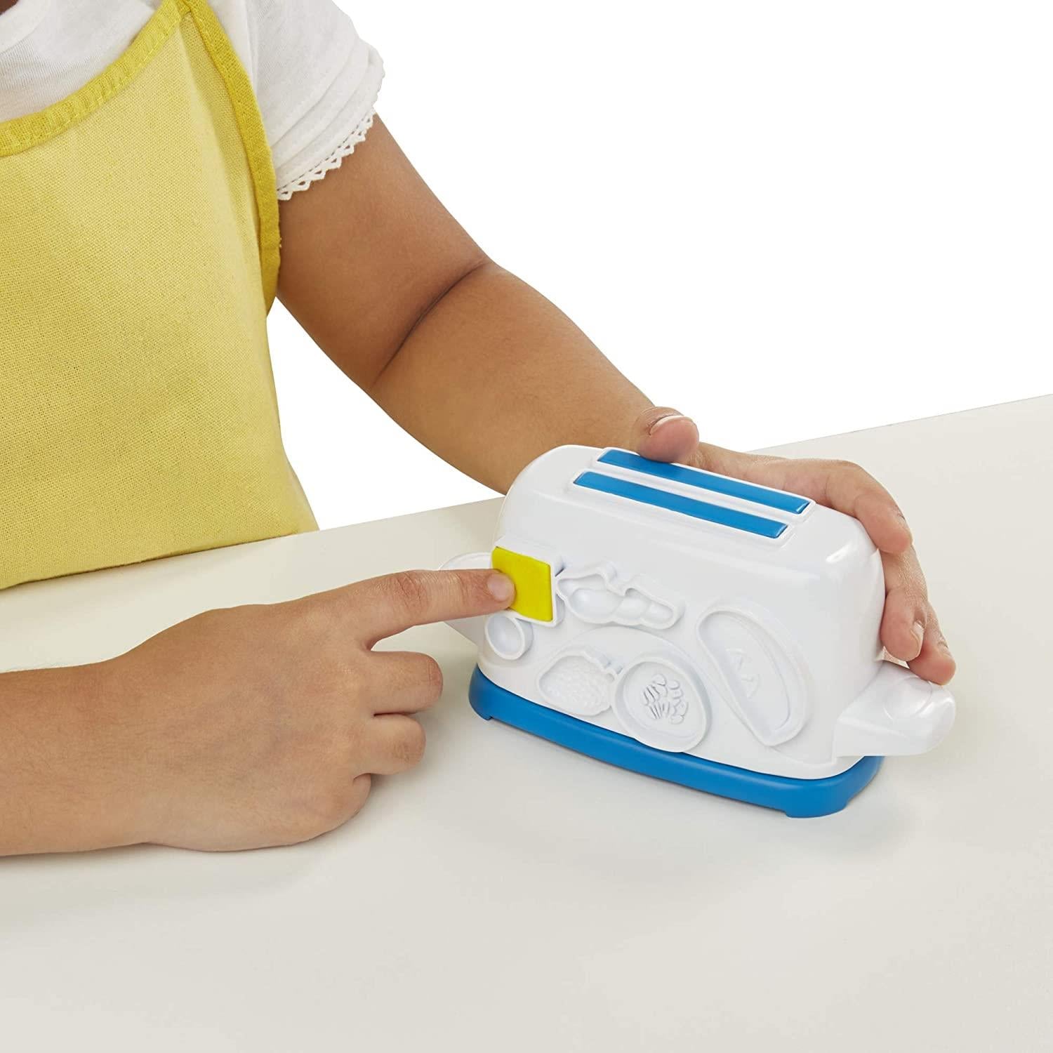 Play-Doh Kitchen Creations Toaster Playset Modelling Clay